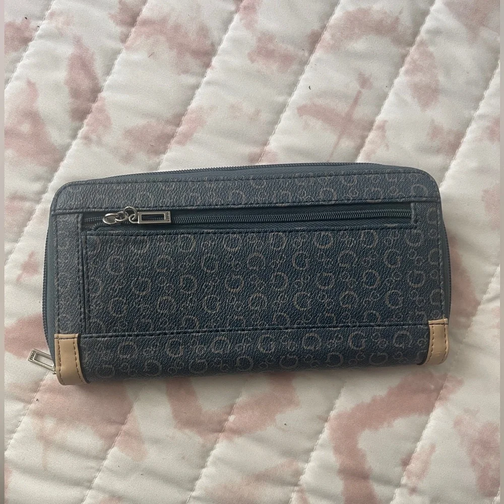 GUESS Navy Blue and Tan Logo Zip-Around Wallet